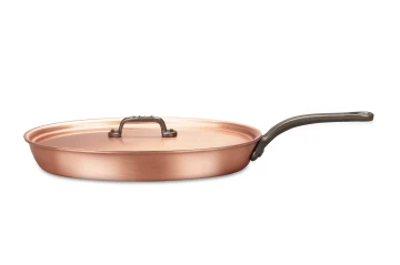 Classical Range 30 x 20cm Oval Copper Frying Pan with Cast Iron Handle — 3